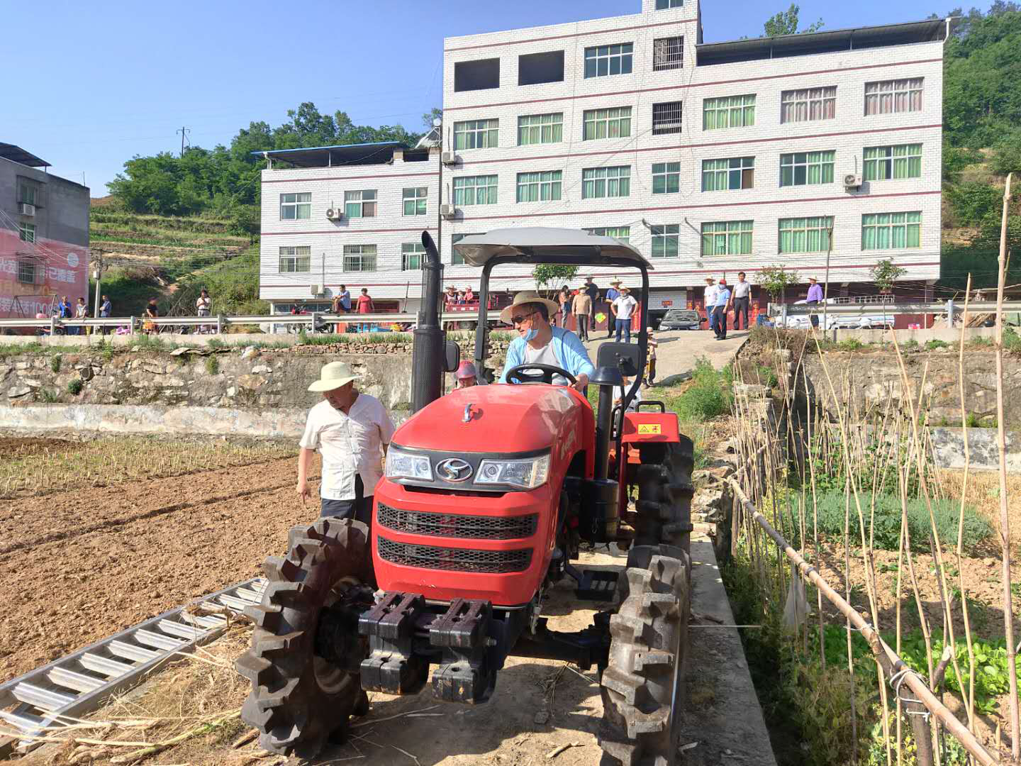 信阳市农业机械化技术中心	(信阳市农业机械化技术中心地址)